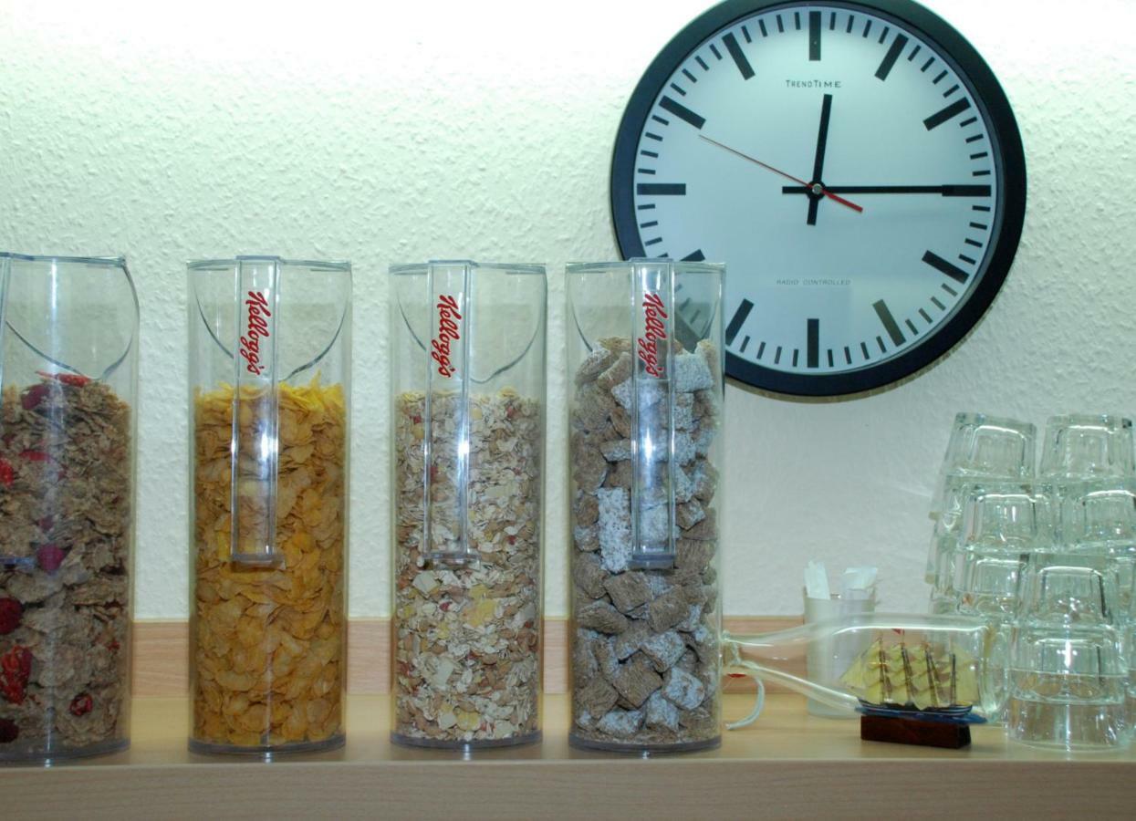 Hotel Alt-Rodenkirchen Kolonia Zewnętrze zdjęcie